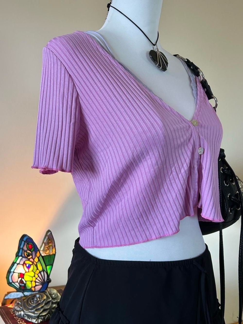 Pink Ribbed V-Neck Cropped Button Front Top - Picture 5 of 8